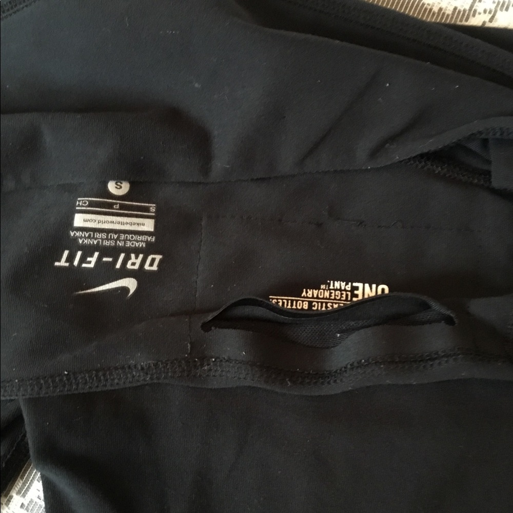 Nike | Dri-Fit Capris - Picture 6 of 7